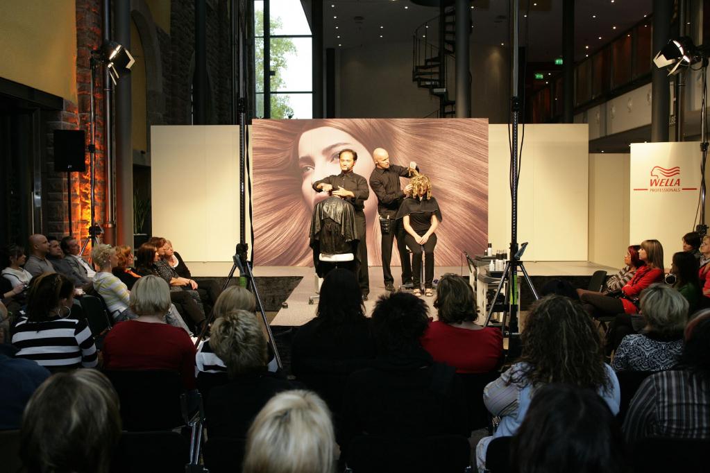 Bühnenshow für Friseure
