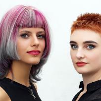 Pink-Grey und Kupfer-Orange. Haarschnitte: Melvin. 